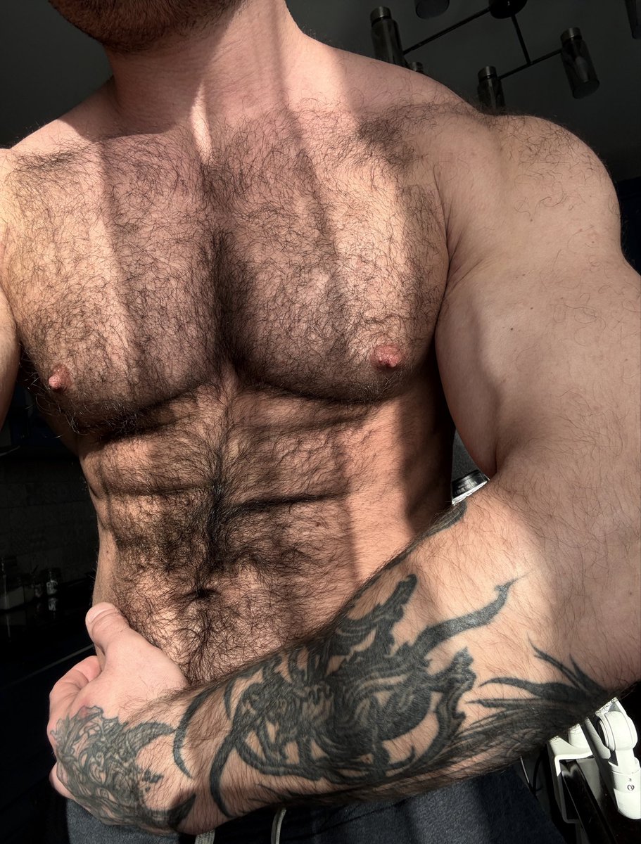 _rich_hunter's tweet photo. Have a hairy sunny day 😎 https://t.co/yV7EiRM0Je