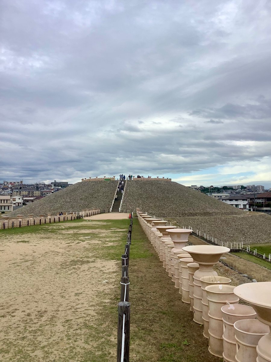 itigo_kouich's tweet photo. 2026/5/23
開館したばかりの「五色塚古墳館」を学芸員が解説！
非常に為になりました。もちろん五色塚古墳見学ツアーも明石海峡等の景色も間近で良かったです。遥か昔のロマンを感じる所でした。皆さん！是非行って感じて下さい。
#五色塚古墳館
#五色塚古墳見学ツアー
#五色塚古墳
#明石海峡 https://t.co/ZhgqGBY6fd