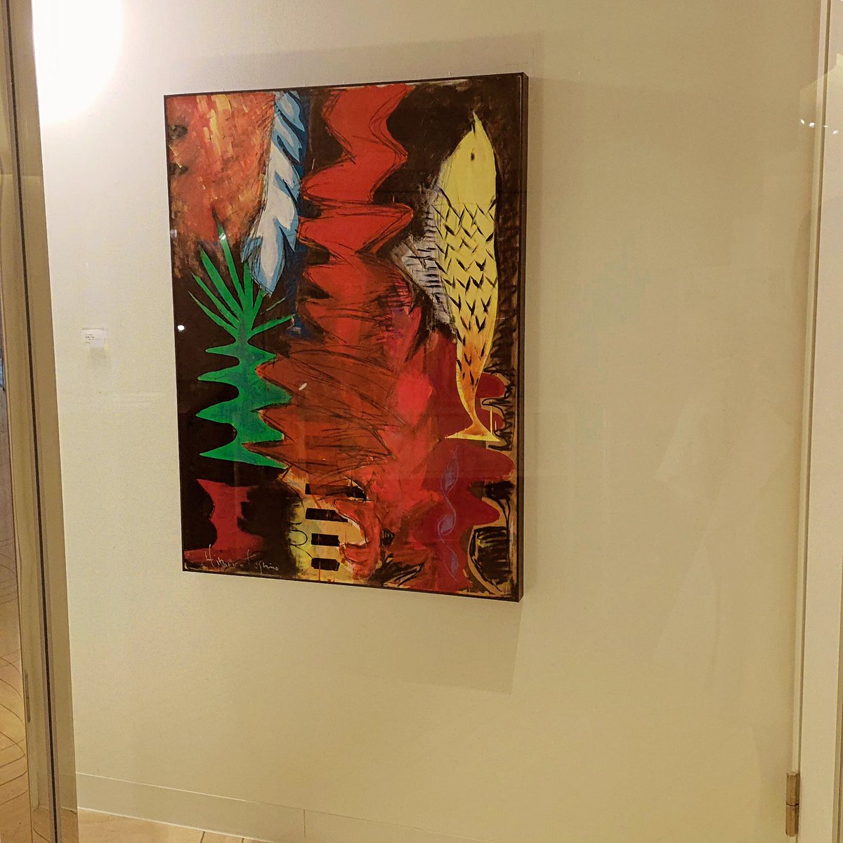 PamKBajaj's tweet photo. Kobe Fashion Museum’s KH Fashion Box just updated its exhibits and it’s wonderfully weird 🖼️ 
Giant papaya? Check. Judgmental pear? Check. Cat in a floral fit? Also check. Half the art looks like a fever dream of Kobe harbor
@Kobe_PRA https://t.co/vjBf682wn3