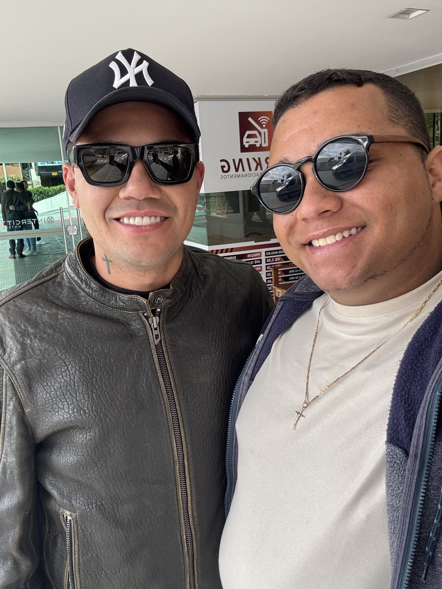 NossoMundoFA's tweet photo. Como é bom te amar 🫀
@felipearaujo_fa @centraldefasfa https://t.co/mK4d2W7E7q