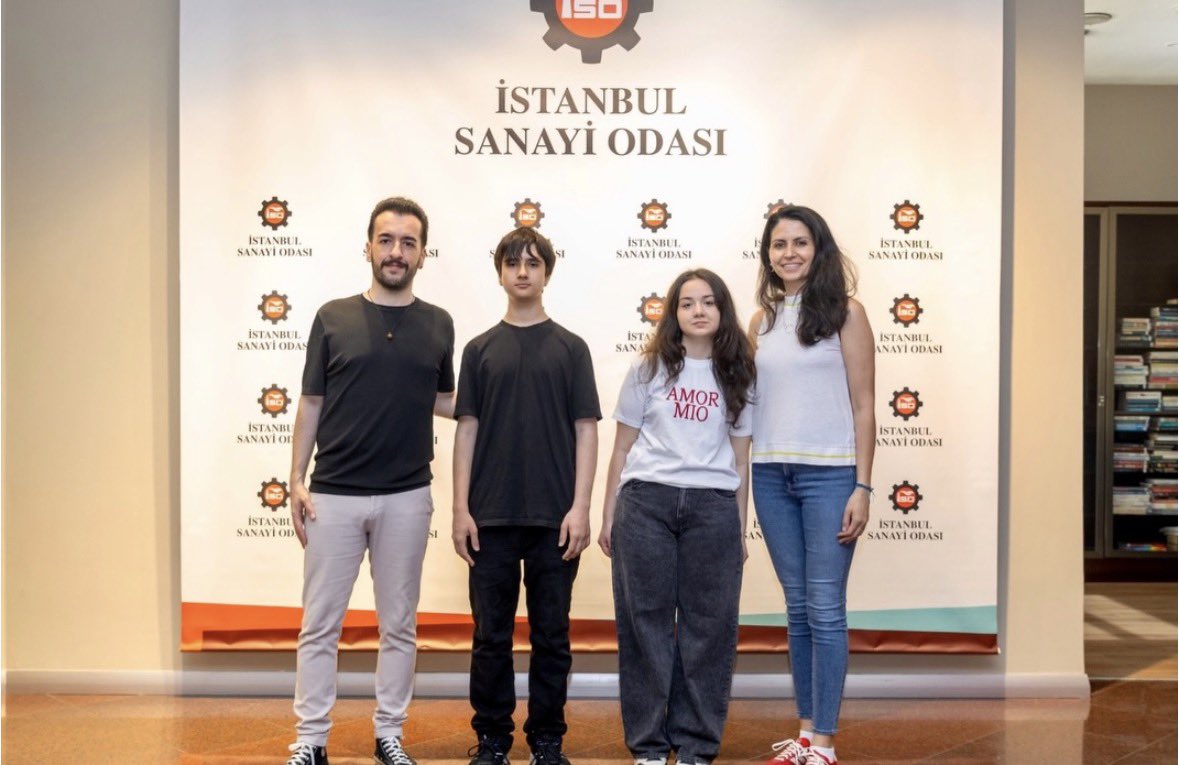 GalataMtal's tweet photo. Galata Mesleki ve Teknik Anadolu Lisesi Bilişim Teknolojileri Alanı öğrencilerimiz tarafından geliştirilen “Sesim Var” projesi ile TOBB Projektör 2026 kapsamında ilk 50 proje arasına girmenin gururunu yaşıyoruz. 
 #MaarifinKalbindeMarifetliGençlik
#TOBBProjektör2026 https://t.co/mXbtEfiMgn
