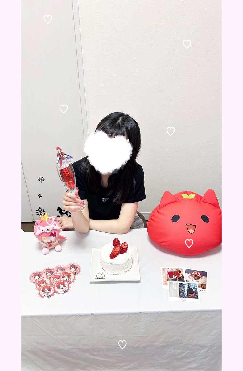 こまちょ tweet media