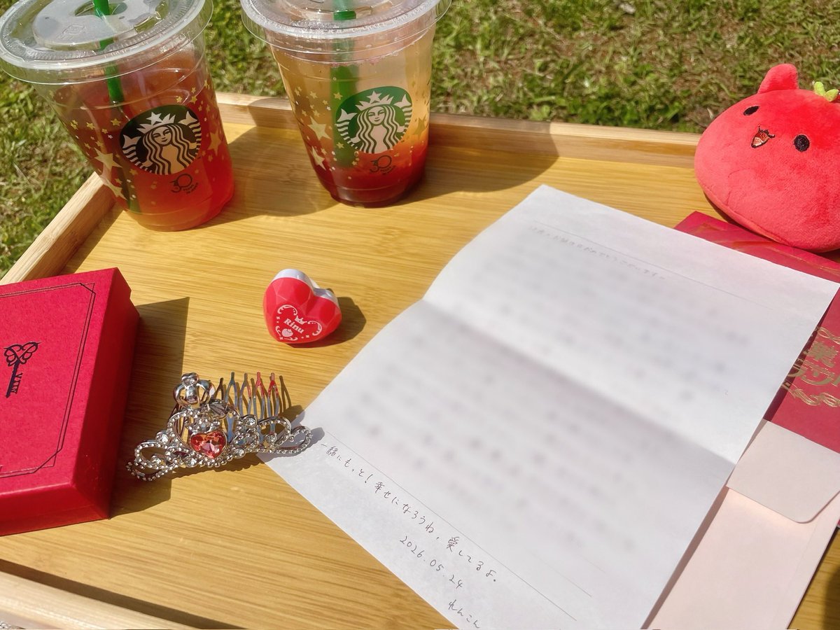 renrinu__'s tweet photo. 夜が明けて太陽が登り何度新しい“今日”を迎えてもあの日繋いだ手はいつまでも変わらない
陽光から伝わる愛の隣に並べられた温もりも感謝も抱きしめて「その先」に足跡を付けていこうよ

君という光をずっと信じてる
だから君も 君が目指す輝きを追い求めていてね

💐#莉犬くん #莉犬くん誕生祭2026 https://t.co/kXAR1qB19b