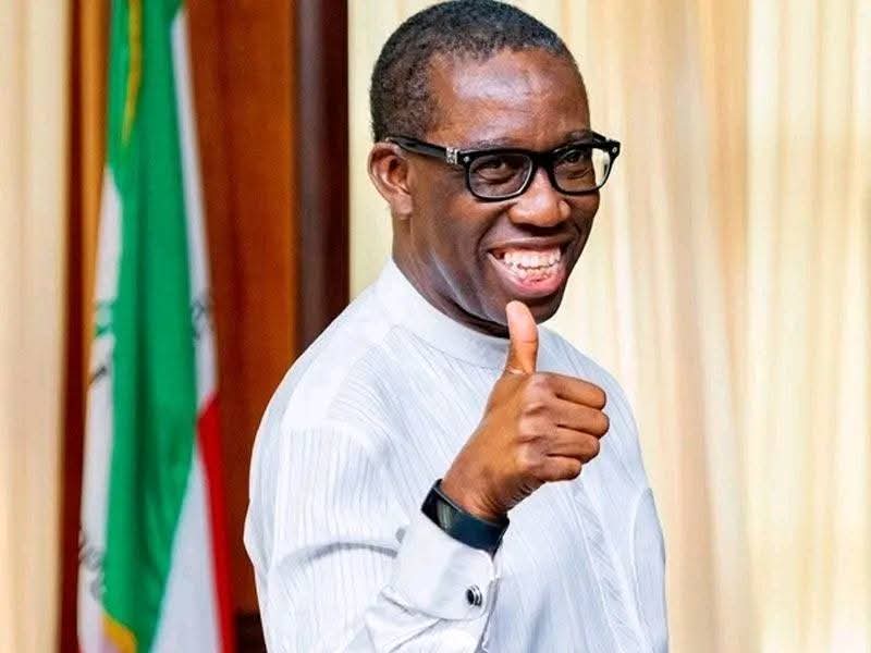 OfficialAzzaki's tweet photo. Okowa, with a ₦1.3 trillion case at the EFCC, and Yahaya Bello, with an ₦80 billion EFCC case, have both secured senatorial tickets under the APC.

But Mallam Nasir El-Rufai, over a case involving just $2,000 and $3,000, was denied bail.
 Nigeria, my country 🥶 https://t.co/faSFW5vYFd