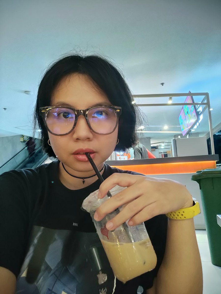 𝚟 𝚊 𝚕 𝚍 𝚊 🌸 tweet media