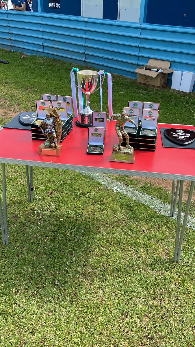 devondfl's tweet photo. VX3 League Cup

University of Exeter 1 Alphington 1

University won 4-3 on penalties 

Congratulations to the students who are the 2025/2026 VX3 League Cup Champions 

@ClubnetsUK @swsportsnews https://t.co/TGufWOiBu4