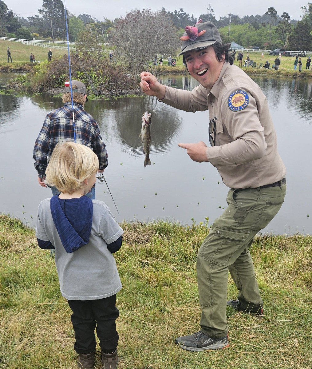 CAStateParks's tweet photo. Your #CAStateParks Weekly Digest is here! Click the link ⬇️ below…
🦋 What does this year's western monarch butterfly count tell us about its future?
🏆 ICYMI: Nominate state parks supporters for a Golden Bear Award!
⚓ Are you a boater? Become a Dockwalker!
📷 Amazing photos! https://t.co/sJKSdTnG1c