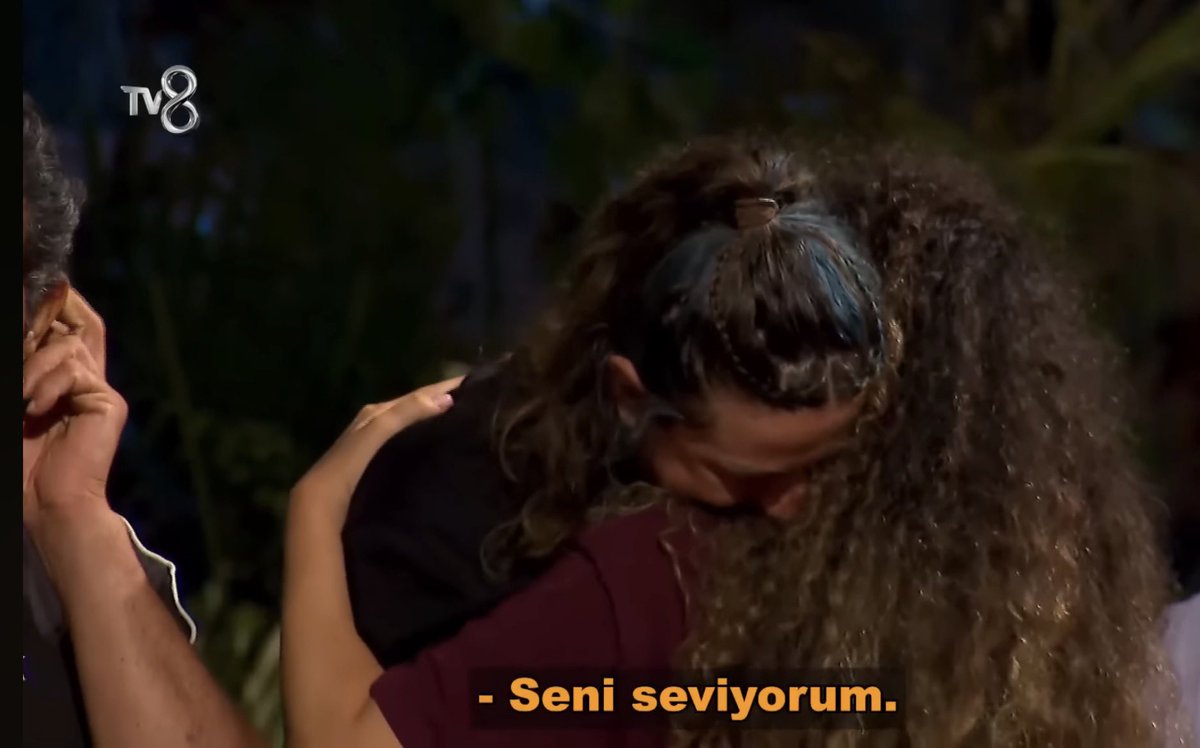 aggelinaFlorop3's tweet photo. Meryem & Dilan ablanin dostluğu çok özledim yaaa❤️🎂🥹 #meryemboz #mbfc #survivor2026 🫶🏼 @13Mrymboz @dilancitak ❤️ https://t.co/pFJubgnJho