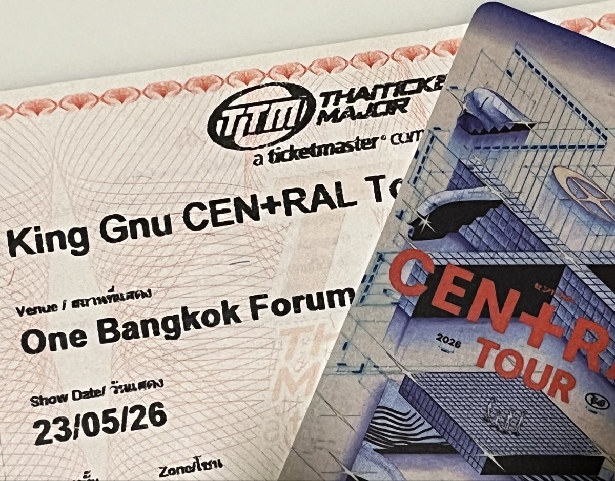 kokkokokkob's tweet photo. 最後列でも最高だった🥹

#KingGnuCenTralTour2026 #KingGnuBKK2026 https://t.co/1Oe6pQcCO3