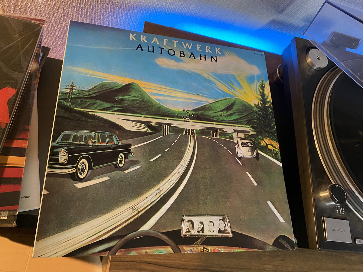 undertone999's tweet photo. 「惑星ソラリス」。唐突に挟まれる首都高のシーン観て、Autobahnが聴きたくなっていた、、♩♩✨✨
https://t.co/UveeskSz5W https://t.co/N3qWpBcyDJ