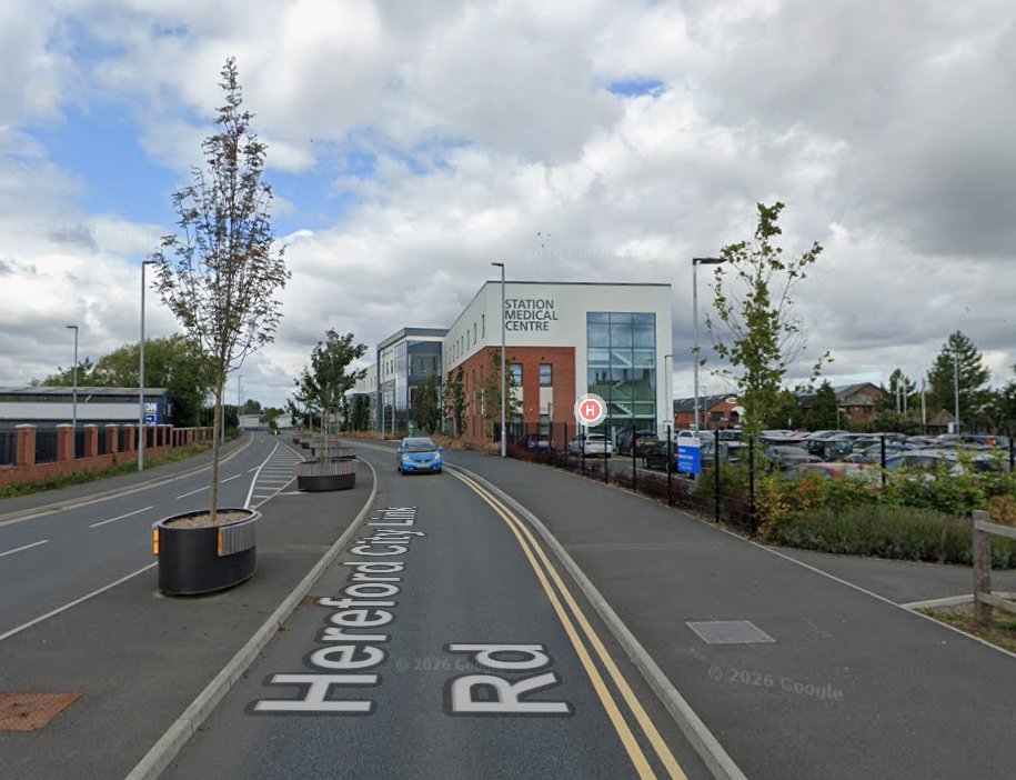 HfdsCouncil's tweet photo. 🚧Road closure – Resurfacing works 
The A465 Station Approach road 

📅1 June – 11 June 
🕗 Overnight closures 8pm to 6am

Closure will be from Widemarsh Road to the Morrisons junction, local diversion signs will be in place

For more, visit 🔽 
https://t.co/geQEmy1xQ6 https://t.co/3AjymXnyZm