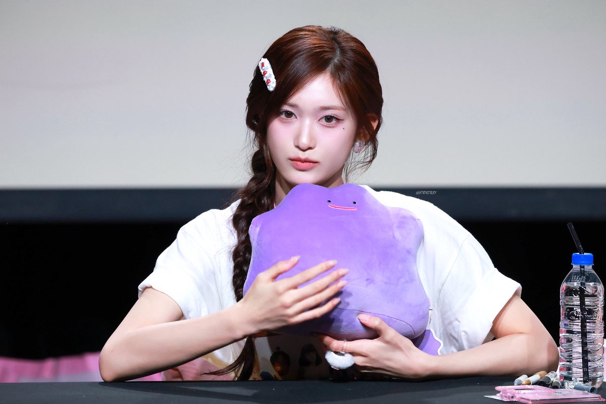 fantasy02_21's tweet photo. 260505
K4 fansign

#LEESEO #이서 #イソ
#IVE #아이브 https://t.co/dalqgEC7G6