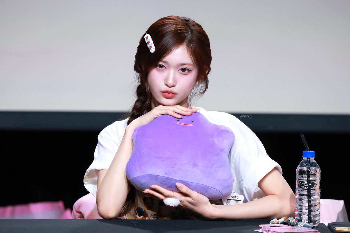 fantasy02_21's tweet photo. 260505
K4 fansign

#LEESEO #이서 #イソ
#IVE #아이브 https://t.co/dalqgEC7G6