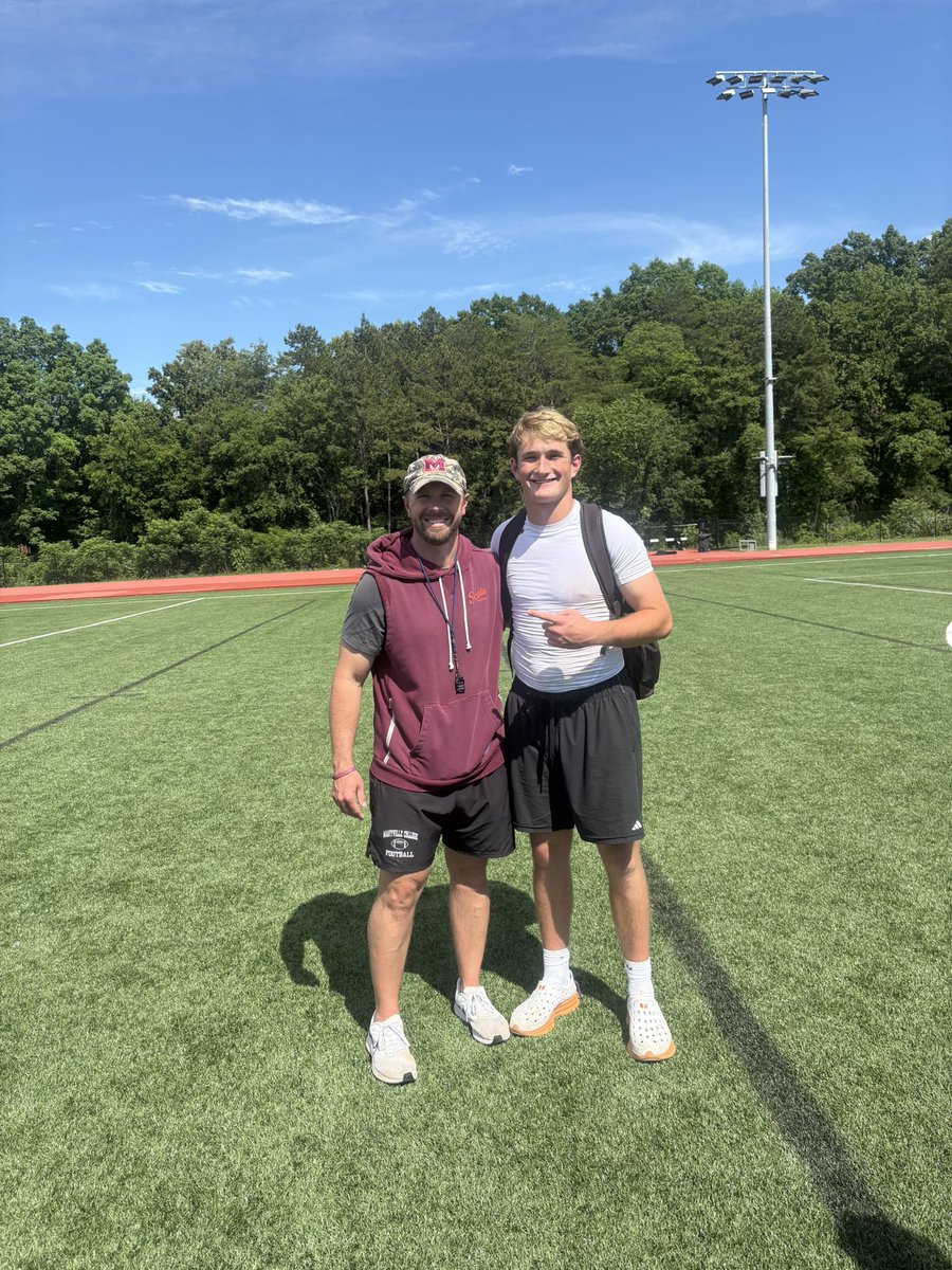 KasonMcGowan1's tweet photo. After a great camp I’m blessed to receive a offer from Maryville College @QBCoachFox @CoachMacMCScots @coachmilan3 @cbrownrun11 @david_barger03 @matt_ray_ @qbc_chattanooga https://t.co/gzB6Wi3eYK