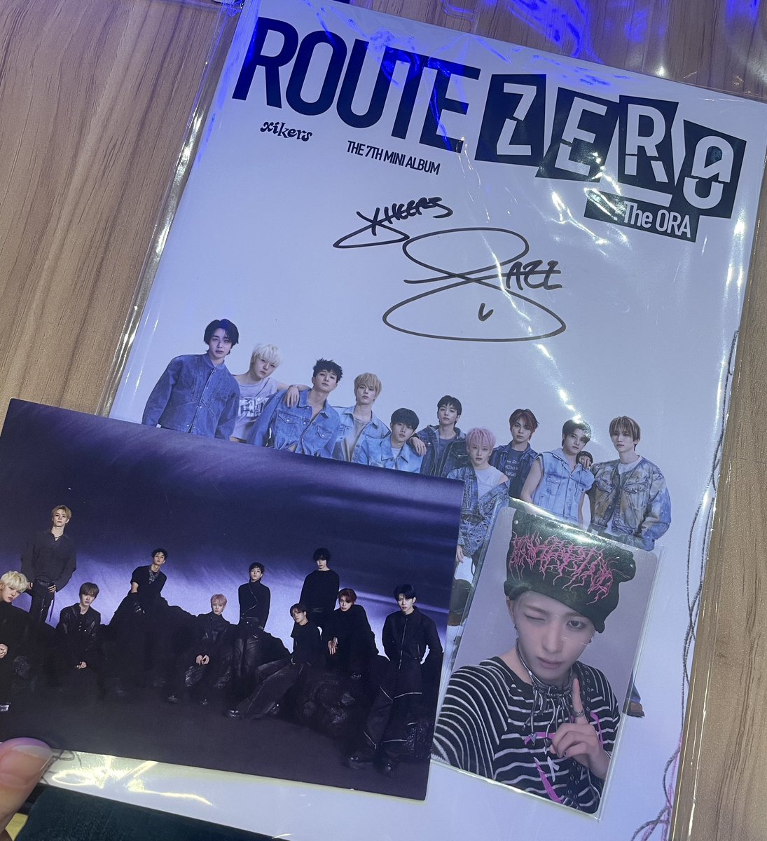 infinitykhj's tweet photo. Day 2 of the Xikers pop up!!💕

@xikers_official
#xikers #ROUTE_ZERO 
@hello82official @hello82LA 
#xikers_POPUP #hello82 #82giveaway #hello82LA https://t.co/xzAap0Zafw