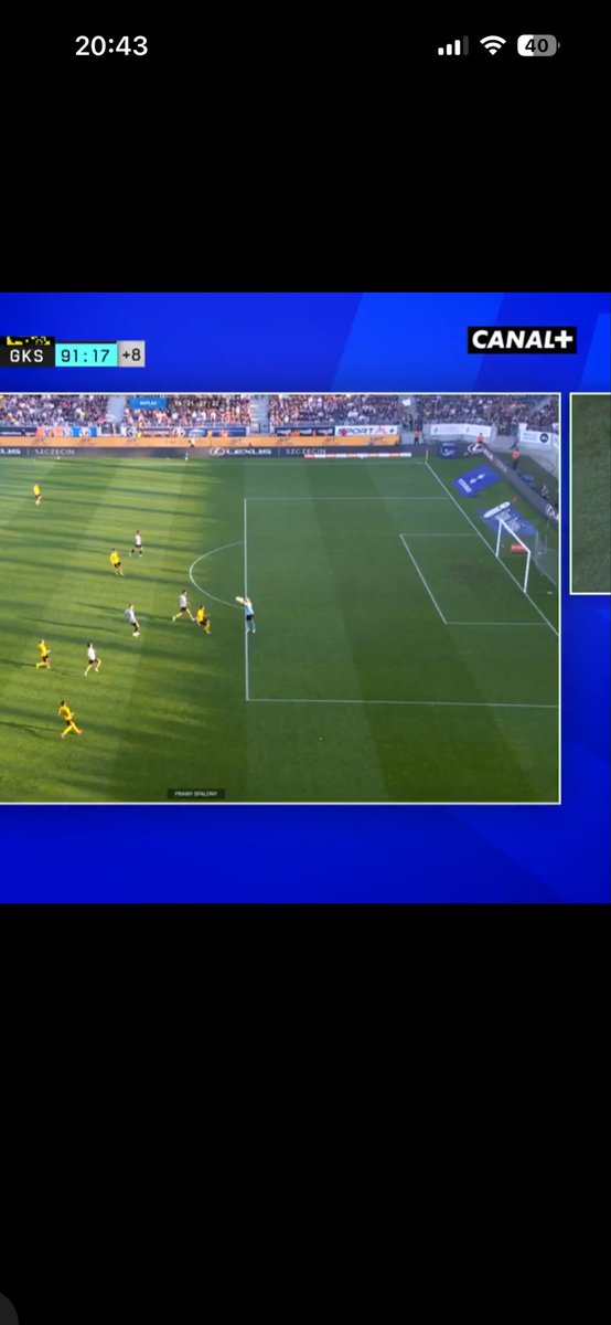 bobasinho's tweet photo. @fmeetsdata And also this is how Pogoń goalkeeper got red card. They had no substitutions left and their striker went in goal, crazy rollercoaster of emotions as it went from 2-0 to 1-1 https://t.co/PFwxI7hfPQ