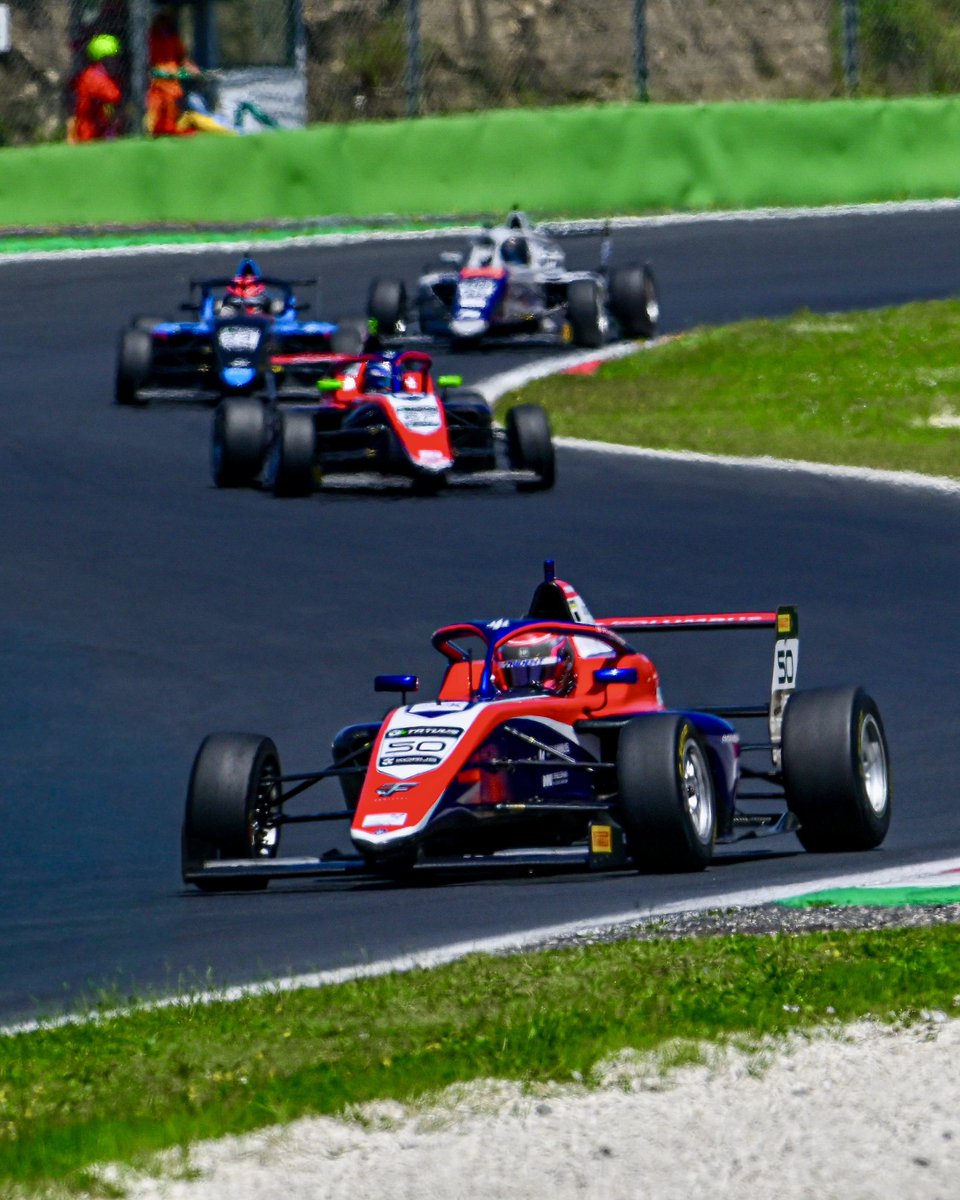 trident_team's tweet photo. A positive second day at Vallelunga 🔱
P3 Rookie in Race 1 🥉
and solid pace throughout Race 2.

More valuable experience gained today, with confidence continuing to grow lap after lap. Fully focused on the next challenge.

#Trident #TridentTeam #TridentMotorsport #F4 https://t.co/EdWWYgjEQY