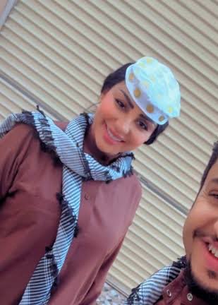 ىىى tweet media