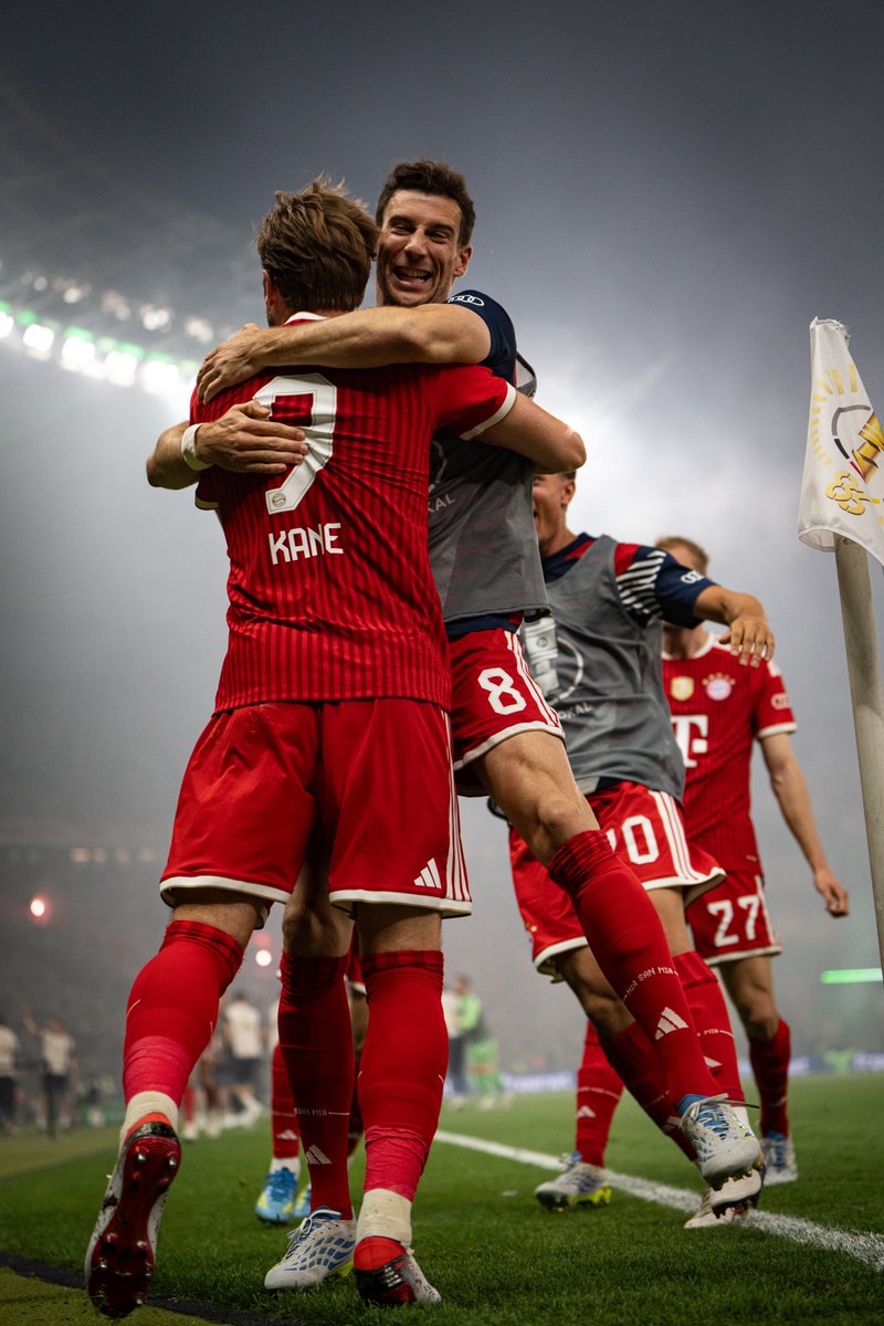 FCBayern's tweet photo. Leon Goretzka kommt auf den Platz – sein letztes Spiel im Trikot des FC Bayern.

Danke für alles, Leon! ❤️🙏 https://t.co/sDyR96d9D0