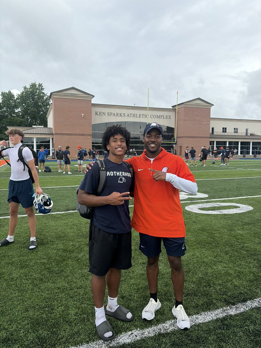 J_R_French2027's tweet photo. Had a great time the @cnfootball prospect camp!! Thanks for @CoachBell_08,@CoachBell_08 , @CoachAGoss, and @Coach_Almond for a great day! @BeechFootball @CSmithScout @X3performance @NCEC_Recruiting @BuckFitz @NatlPlaymkrsAca https://t.co/bST8ZQBCrW