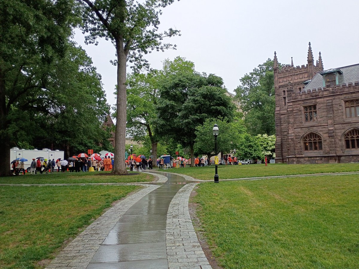 MosheLandman's tweet photo. Studying at Princeton University 📚☕ https://t.co/BJdbiiwwqx