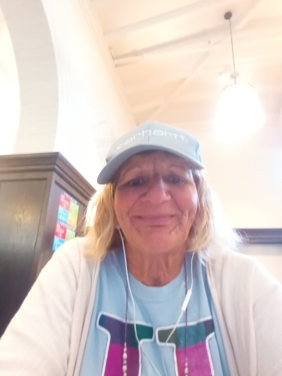 AprilSinclair67 tweet picture