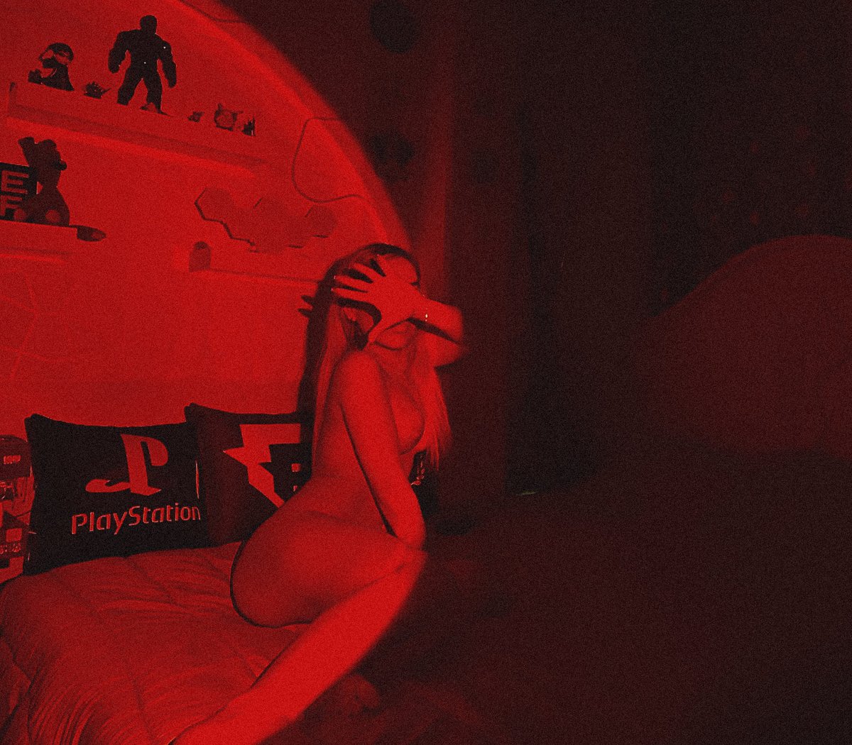 metrodoraa's tweet photo. Red Rum https://t.co/oSDc96nXLc