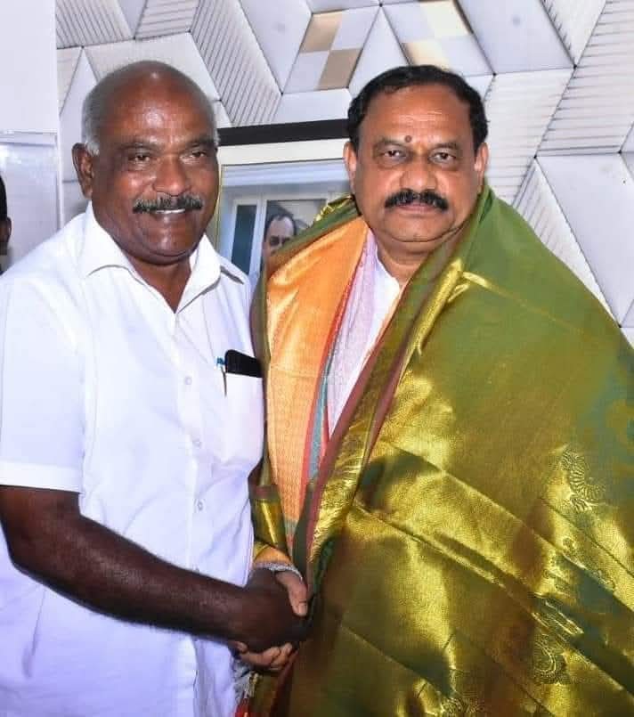 Skshareeef's tweet photo. Warmest Birthday Greetings To Hon’ble TPCC President Shri @Bmaheshgoud6666 Garu. Your leadership &amp; dedication to the Telangana inspire all of us.Wishing you good health &amp; success.
@INCIndia
@INCTelangana https://t.co/GJCDZ0CirS
