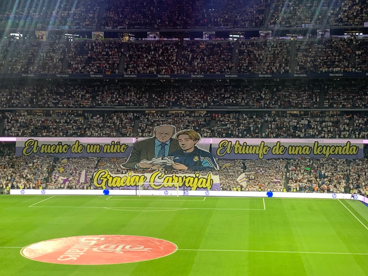 RMCFSupporters's tweet photo. Gracias Capitán #RMCF 💜🤍💛 https://t.co/r7PZlfuXYs