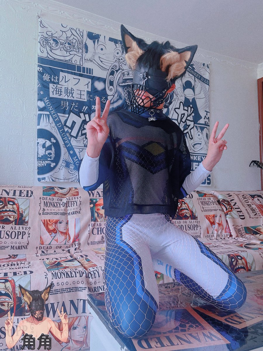 BoKing0's tweet photo. 战败的小英雄沦为了人形犬！ https://t.co/ILmjgtgtos