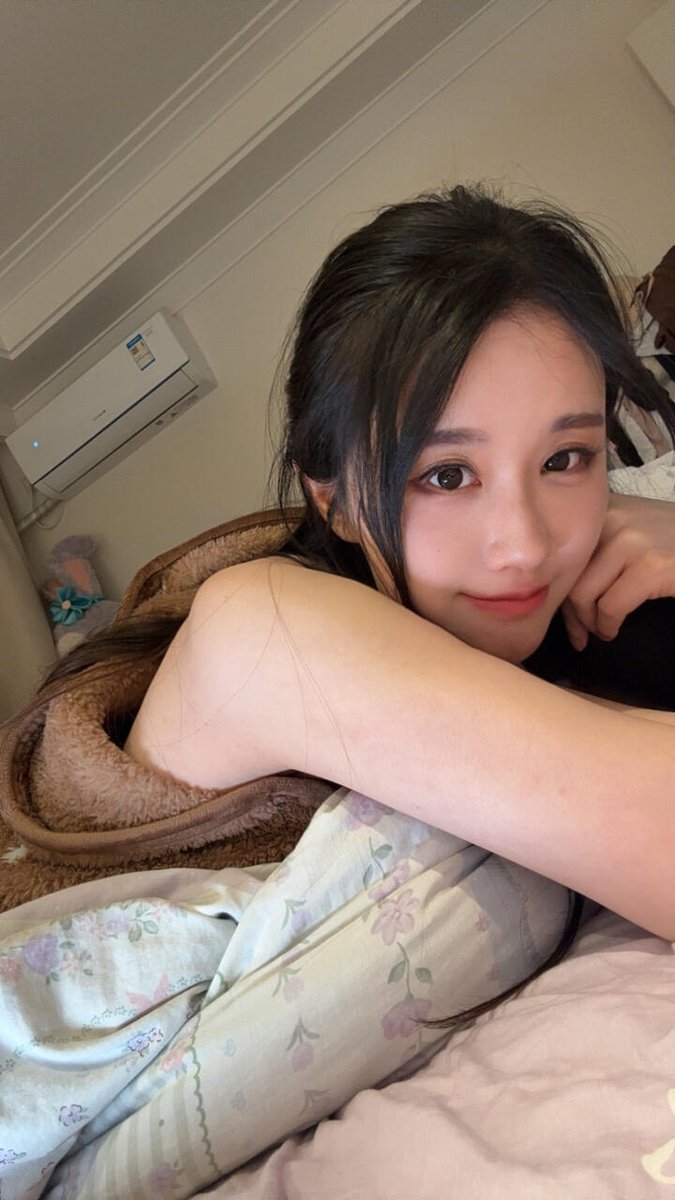 xiyenc's tweet photo. 抓住一束新鲜的风 #北京 #北京朝阳 #北京线下 https://t.co/pubY1S43cN