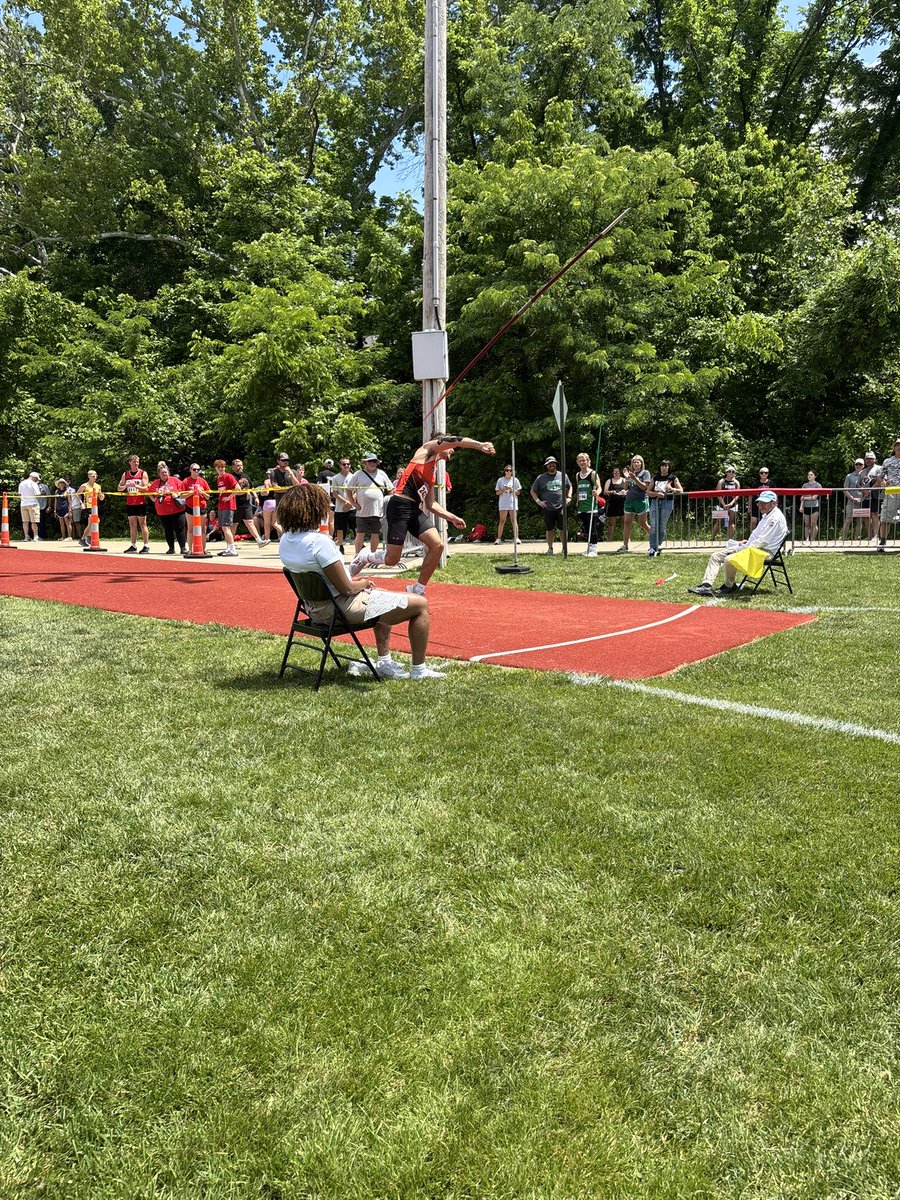 PalmyraXC's tweet photo. Congratulations to Kason Augspurg for placing 4th in Javelin at the Class 2 Track and Field State Championships! We are so proud of you!! 🧡🖤🧡🖤 #WeArePalmyra https://t.co/vN5lUDDga8