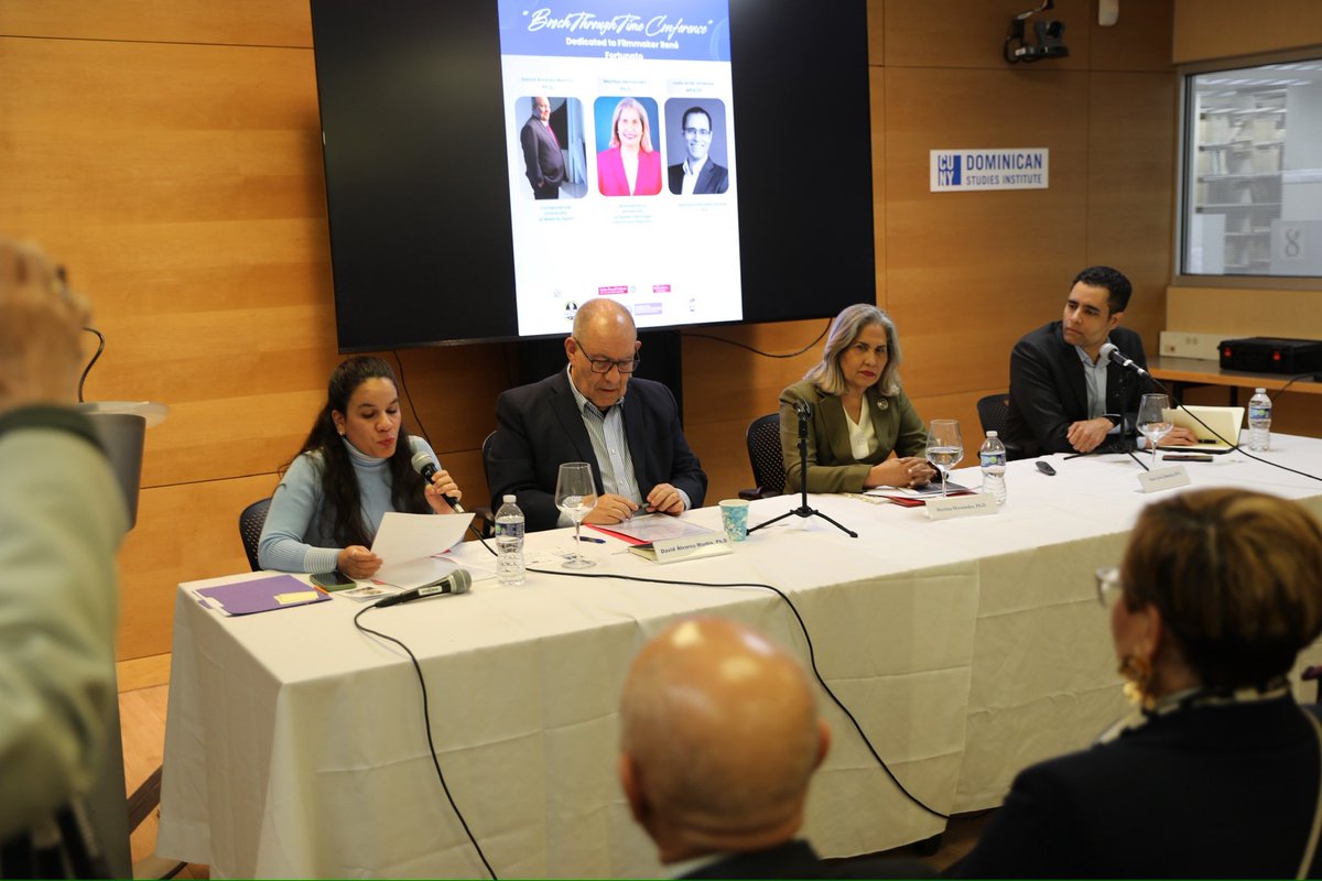 JimeneznJuan's tweet photo. Muchas gracias al Instituto de Estudios Dominicanos de la Universidad de la Ciudad de Nueva York por invitarme a participar en el panel de visión económica  y política del Profesor Juan Bosch.

Siempre es un gran aprendizaje releer los textos de Don Juan. https://t.co/bKNDGVe5f8