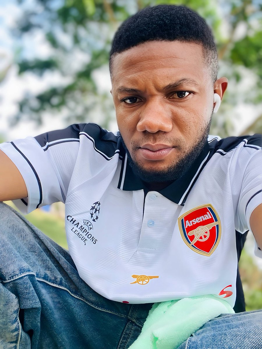 Yebzy D'or ❤️🦅 tweet media