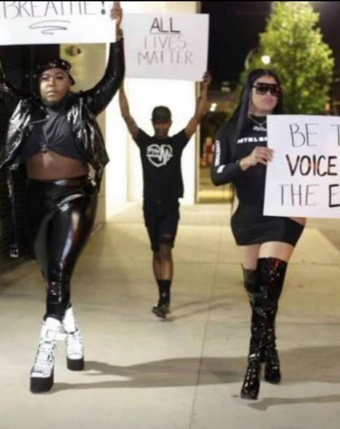 ANGELONASATELTE's tweet photo. @AboutMusicYT This is what we expect from the male idols when their toxic,deranged and parasocial fans harass other people!
Take notes!! https://t.co/RPAHc49acg