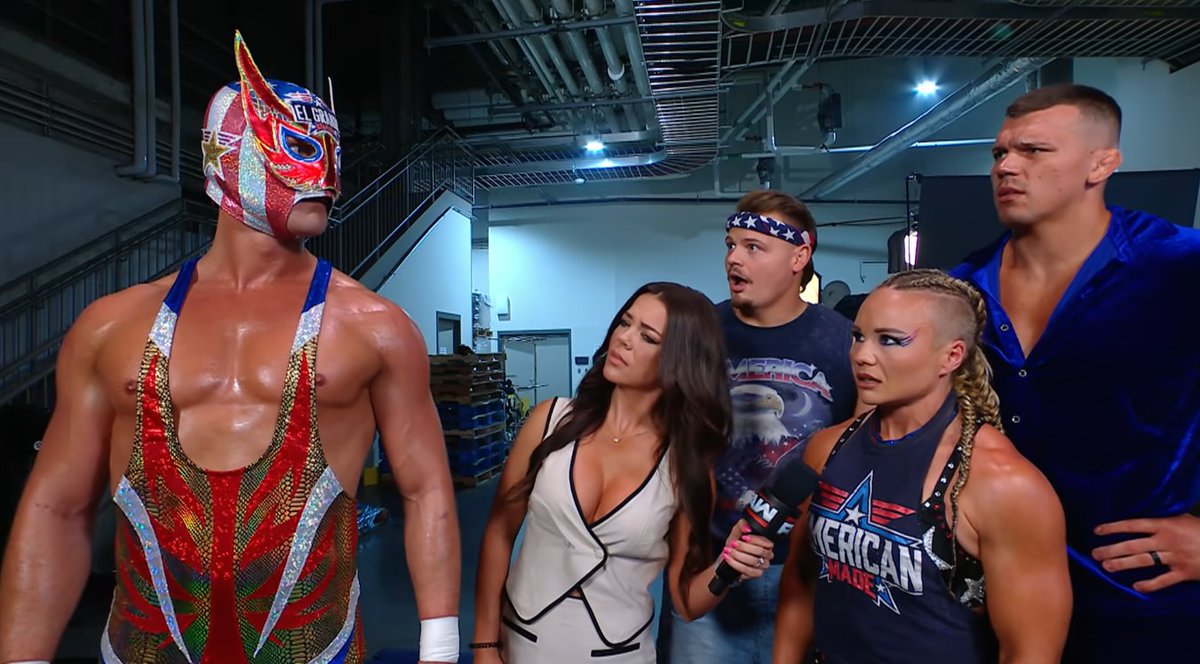 Cigano300's tweet photo. I need a documentary on the character(s) of El Grande Americano

From the early teasers in backstage segments to becoming one of the hottest storylines / acts in the business, and everything in between. 🔥

What a roller coaster. https://t.co/Zc7v6XdWmB
