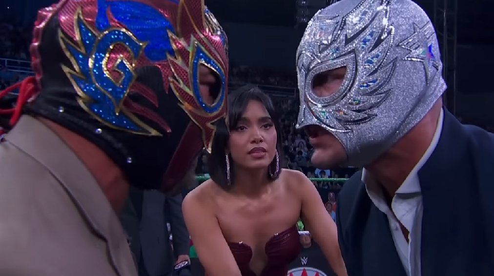 Cigano300's tweet photo. I need a documentary on the character(s) of El Grande Americano

From the early teasers in backstage segments to becoming one of the hottest storylines / acts in the business, and everything in between. 🔥

What a roller coaster. https://t.co/Zc7v6XdWmB