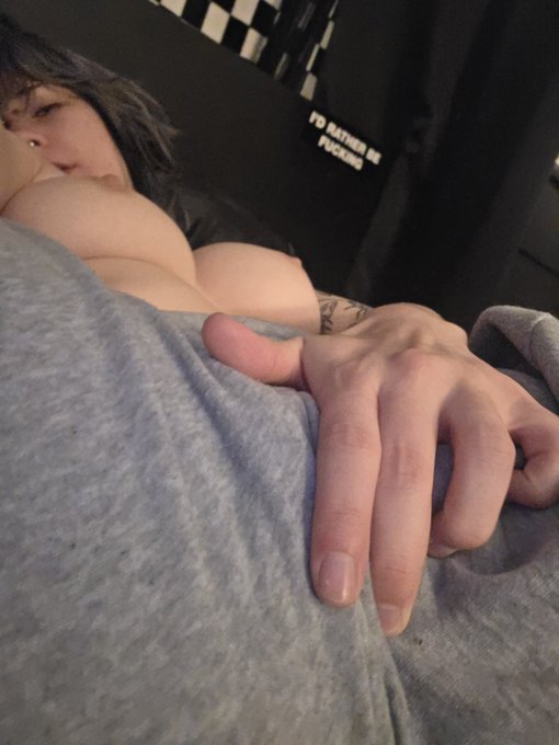 Adalind Gray • EXXXOTICA MN - back on t and I'm insatiable 😭 https://t.co/f2fwOmMQ2L