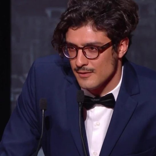 NinjaCine's tweet photo. E teve América Latina premiada em #Cannes 🇨🇱🇲🇽
O argentino Federico Luis vence a Palma de Ouro de Melhor Curta com 'Para Los Contrincantes'.
O filme, coproduzido entre Chile, México e França, acompanha um jovem que persegue o grande sonho mexicano: se tornar campeão de boxe. https://t.co/iMlJvLQ4Vu