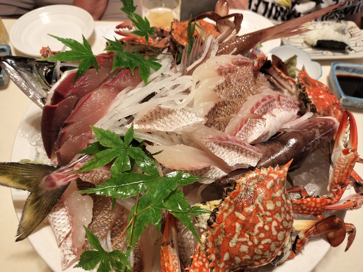 ubaubako's tweet photo. 夫婦で資産形成を頑張ってて、普段は節約家。
でも最近、「人生の記憶になること」に使うお金は、すごく価値があるなと思う。
昨日は親を連れてご飯へ。
投資で増える数字も嬉しいけど、
こういう時間って、あとから人生を豊かにしてくれる資産なんだろうな。次回は７月✨ミシュラン店を予約💞 https://t.co/qCfNrMTvAZ