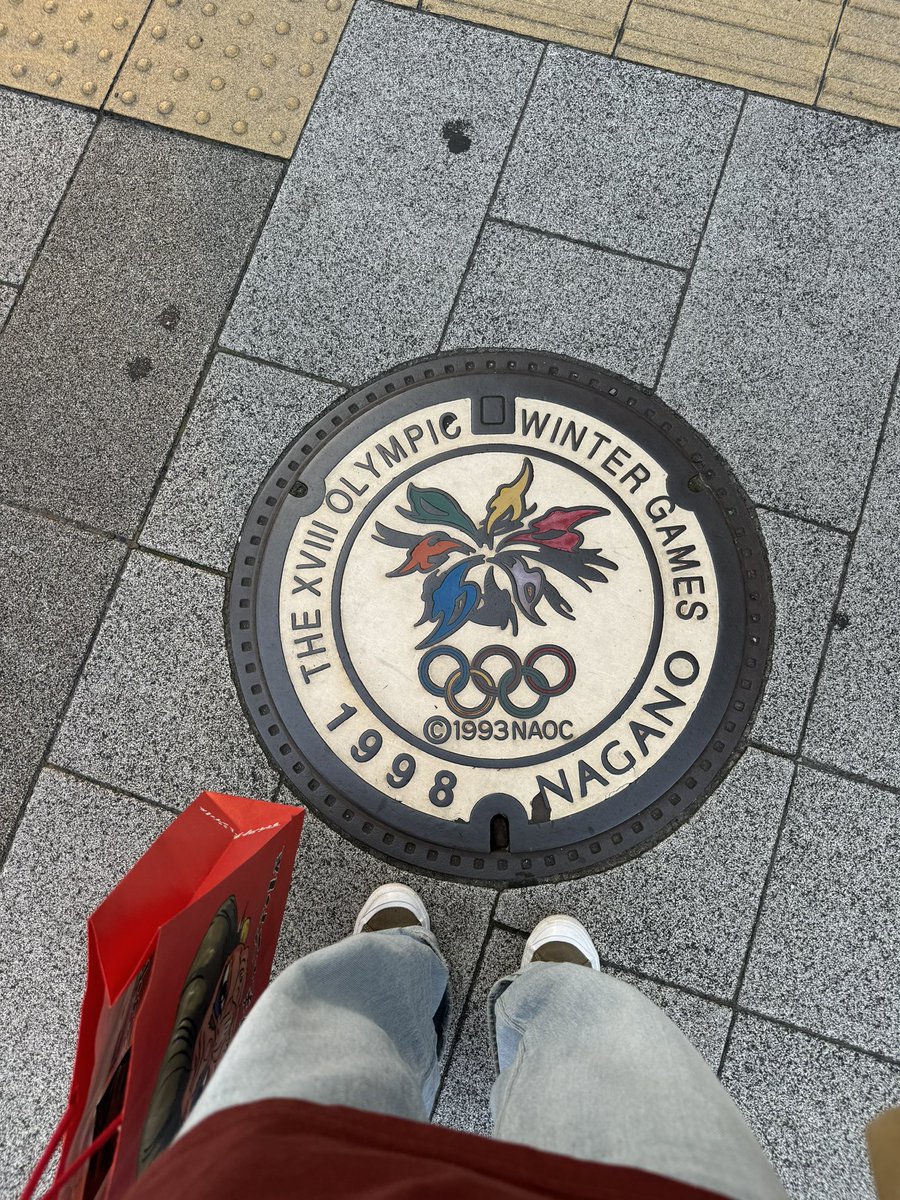 toppinggu's tweet photo. been writing in my diary since I was a kid that I wanted to visit Japan. posting nonsense on facebook about me going to Japan. look at me now. almost three years living in my dream country https://t.co/atxuLzcfKS