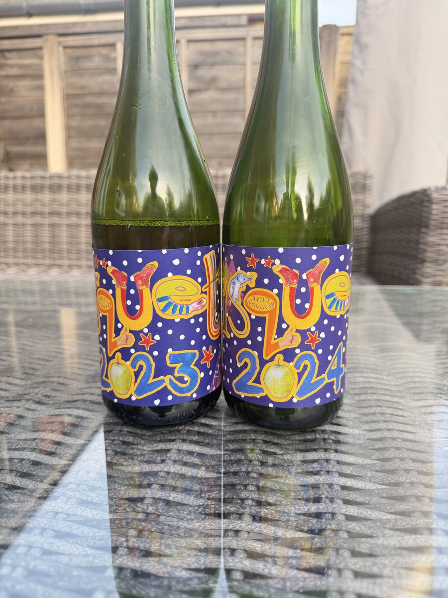 TheClamp2's tweet photo. Summer finally arrived 🍻 😎 https://t.co/UYXfNAw5Hx