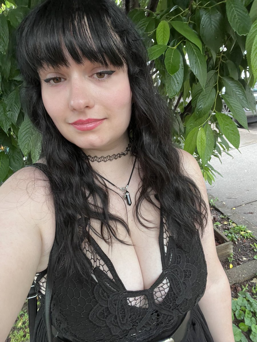 Elizabeth Moon tweet media