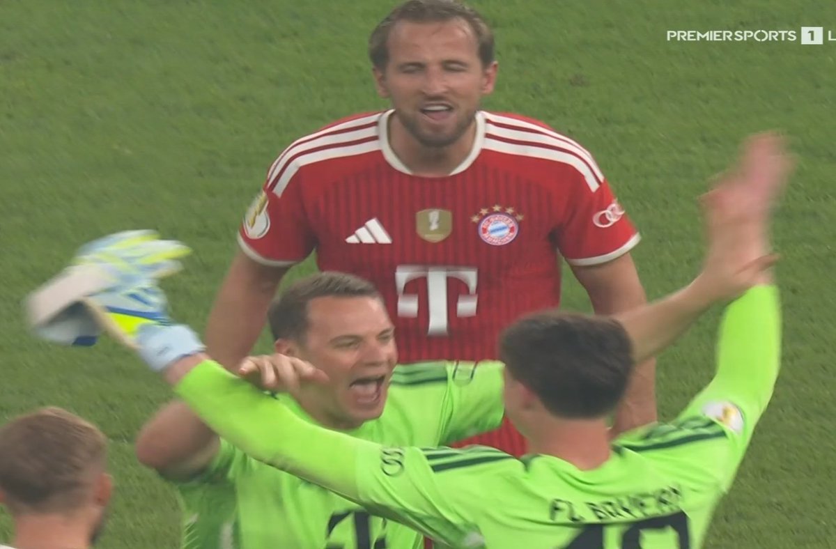 Stop That Neuer tweet media