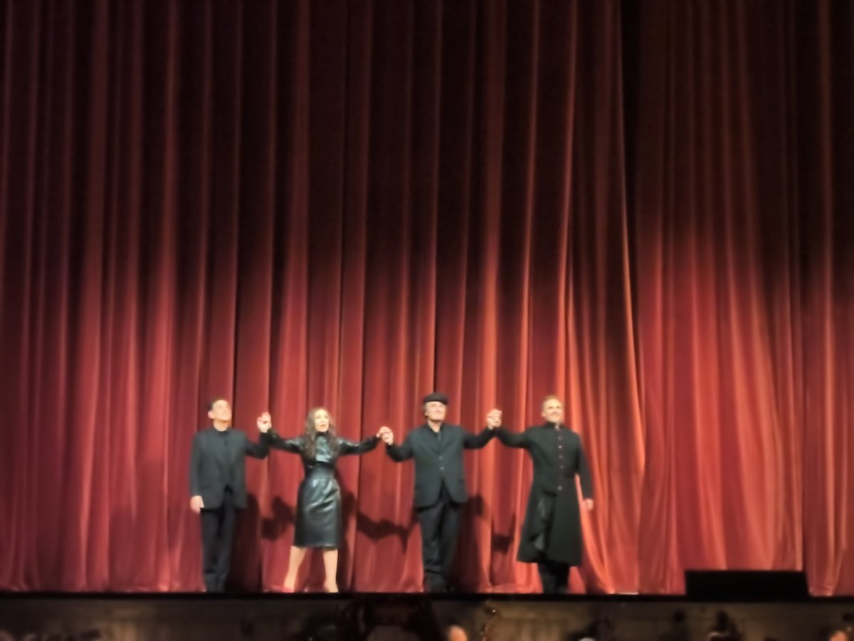 latonella's tweet photo. Curtain call #Pearlfishers @WrStaatsoper with an amazing @TezierLudovic ! And of course the tenor of my heart @JDFlorezT https://t.co/QAK7MvvxB2