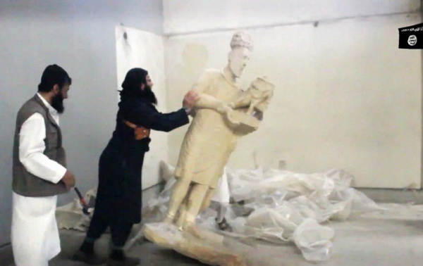 Sajvo2's tweet photo. @gilhouligan @cassbeewrites @BitaBehz Let’s talk about the artefacts that Europeans were unable to take back to their museums. https://t.co/IJy0BomRUe