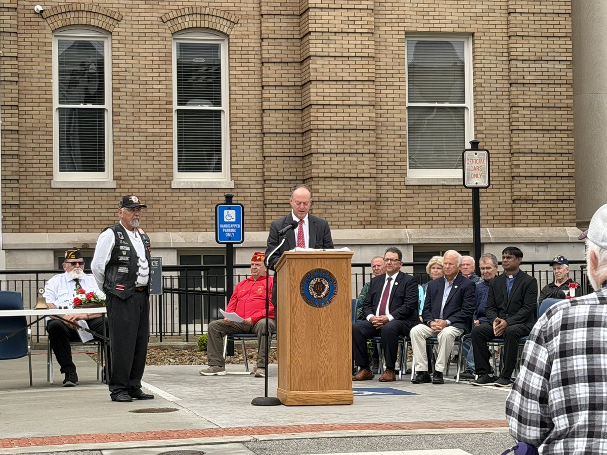 RepMessmer's tweet photo. I am humbled to spend Memorial Day weekend in Jasper honoring those who have paid the ultimate sacrifice for our country. 🇺🇸 https://t.co/etMJxoMLEq