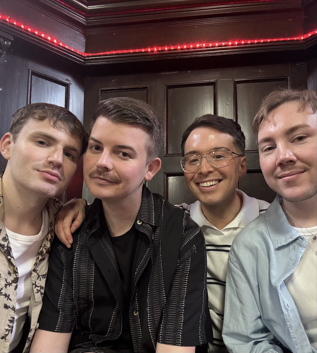Dan tweet media