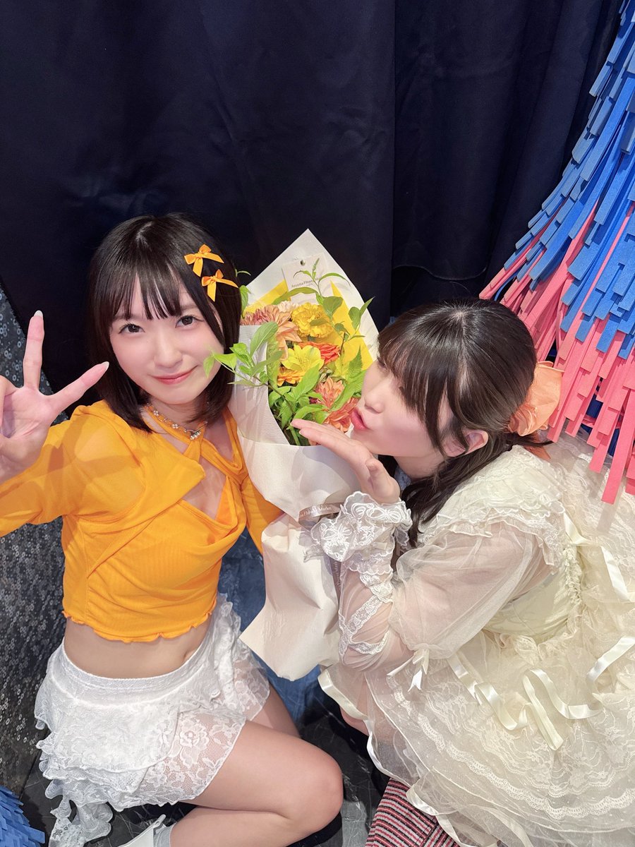 natumeotoha's tweet photo. 無事誕生日迎えました！！！！
いやあちょっとずつ大人になっていきますね…。
いつまでも子供のままでいたいものです^^

これからも成長しつつ、子供心を忘れない夏目織帆でいたいと思います🧡

23歳の夏目織帆もよろしくお願いします🙇🏻‍♀️❕

私に関わってくれてる全ての人に感謝なのだ⎛˶'ᵕ'˶ ⎞🙏🏻´- https://t.co/3FXK1WDfVh