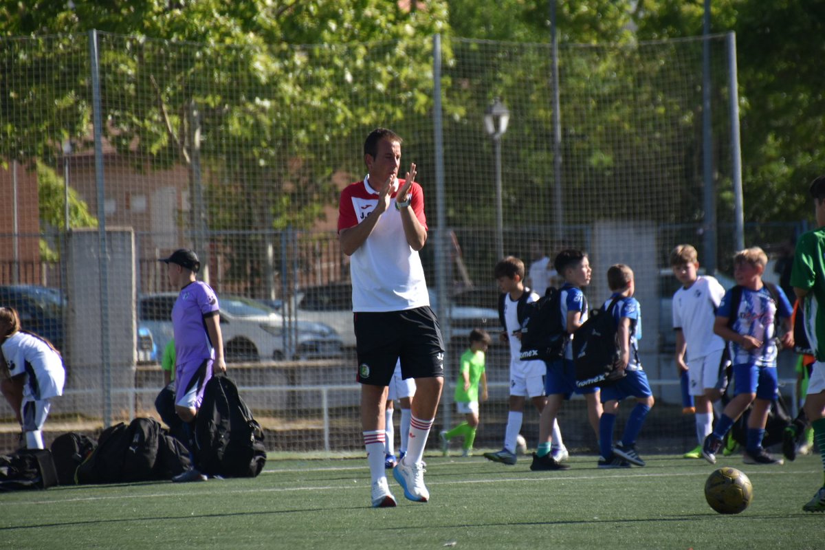 emfvillarejo's tweet photo. 💚 EMF. VILLAREJO 💚

🟢⚪️PARTIDO DE LIGA BENJAMIN

Galería 📷 . . . 

⭐️Temp. 2025/26⭐️ G.24 Jornada 26
⭐️EMF. Villarejo 7 - 3 AD. San Fernando De Henares "A"
⭐️Sabado 23 De Mayo. 10:00h
⭐️La dehesa
⭐️Pref. Benjamin 

Rubén ⚽️⚽️⚽️⚽️ , Miguel ⚽️⚽️ , Mateo ⚽️

#OrgulloVerdiBlanco https://t.co/Wx1OKCIPq1